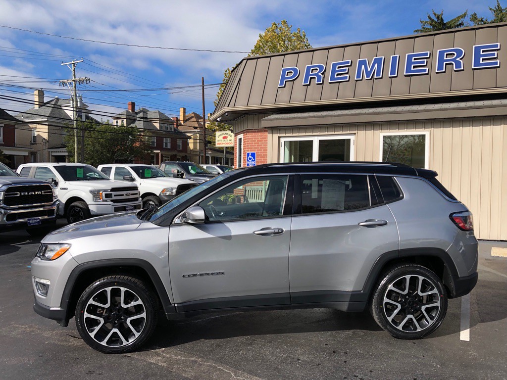 2017 Jeep Compass Image 2