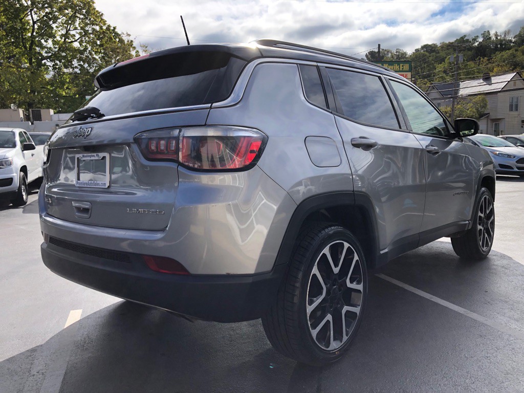 2017 Jeep Compass Image 5