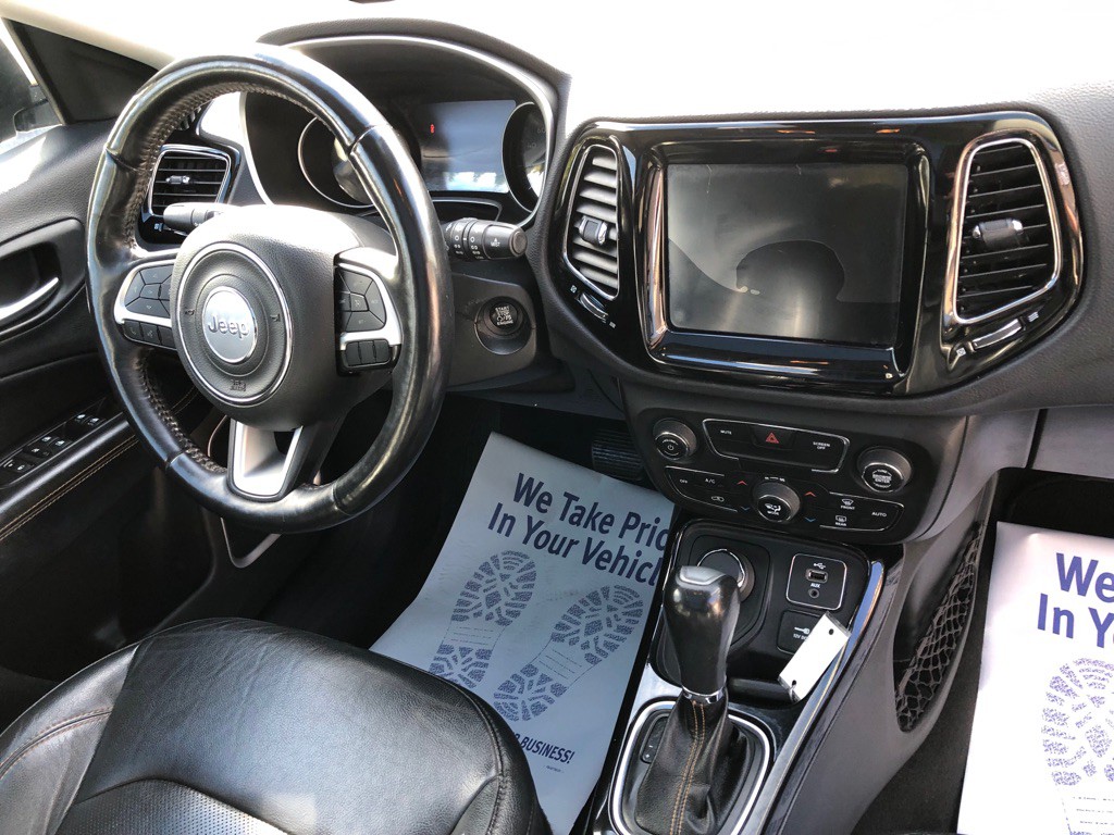 2017 Jeep Compass Image 26