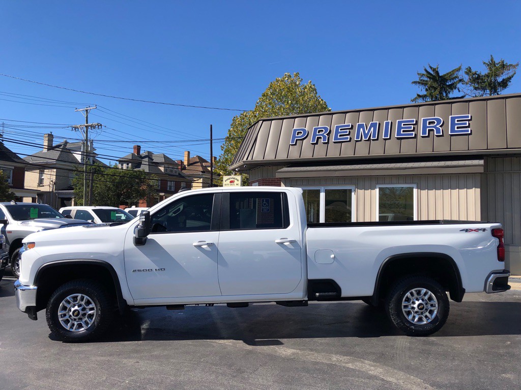 2021 Chevrolet Silverado 1500 Image 2