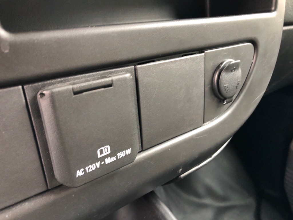 2021 Chevrolet Express Image 27