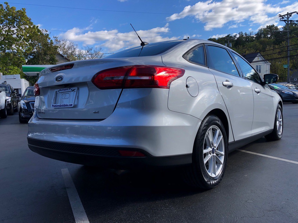 2016 Ford Focus Image 5