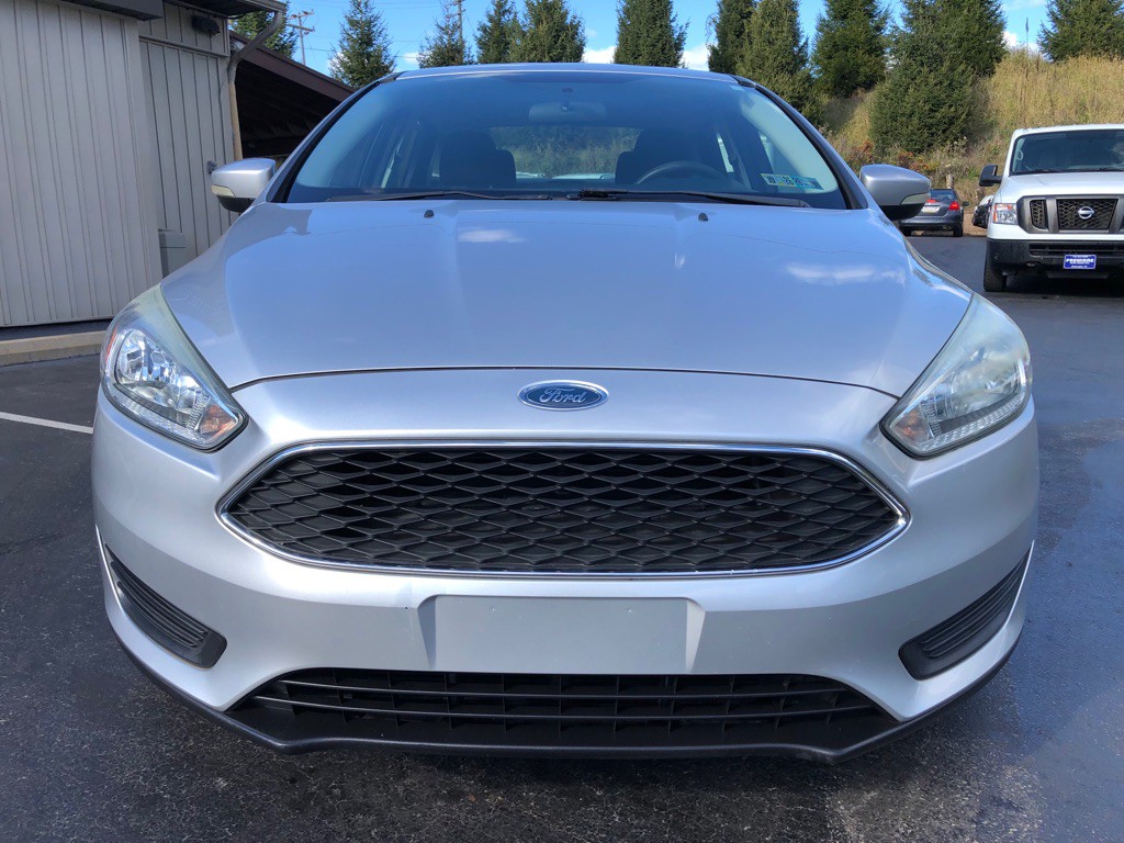 2016 Ford Focus Image 8