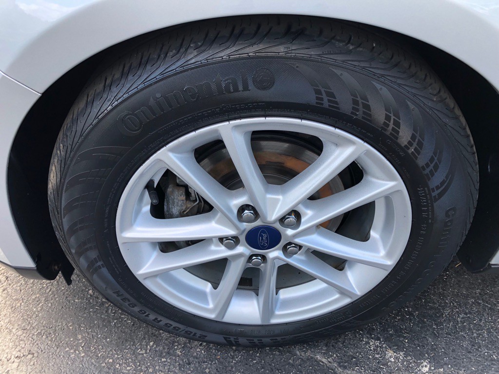 2016 Ford Focus Image 10