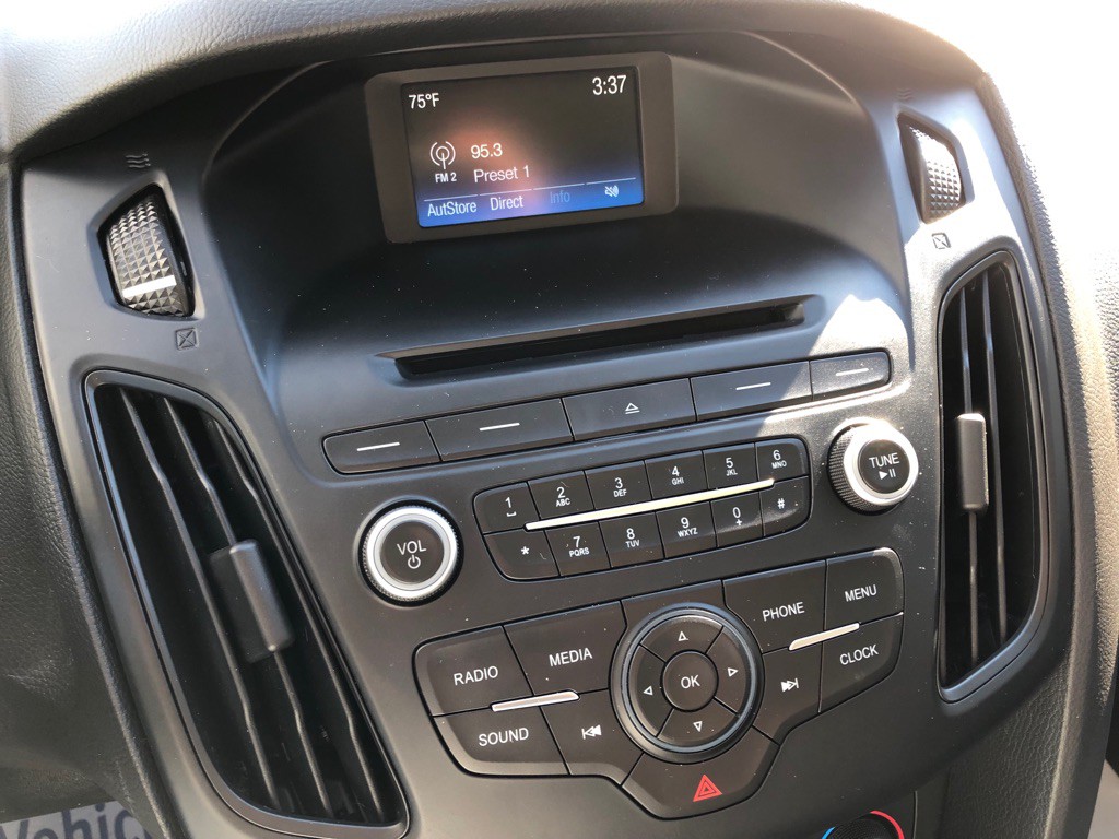 2016 Ford Focus Image 26
