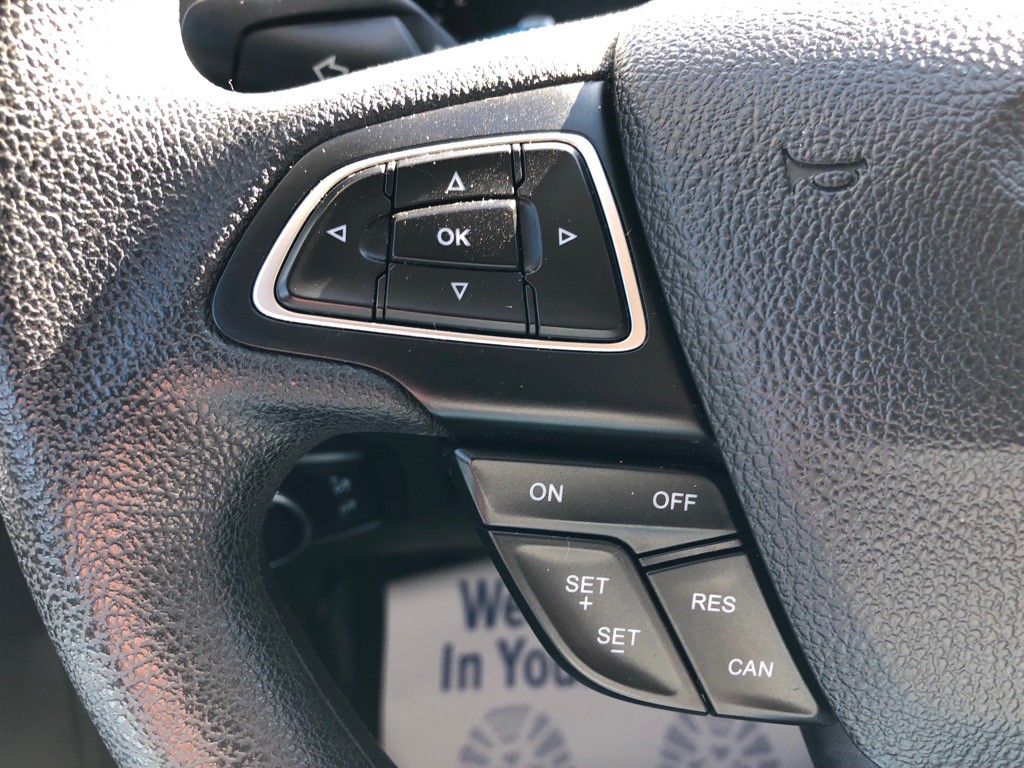2016 Ford Focus Image 31
