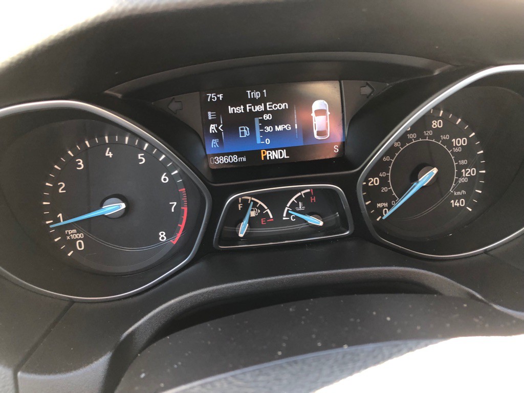 2016 Ford Focus Image 32
