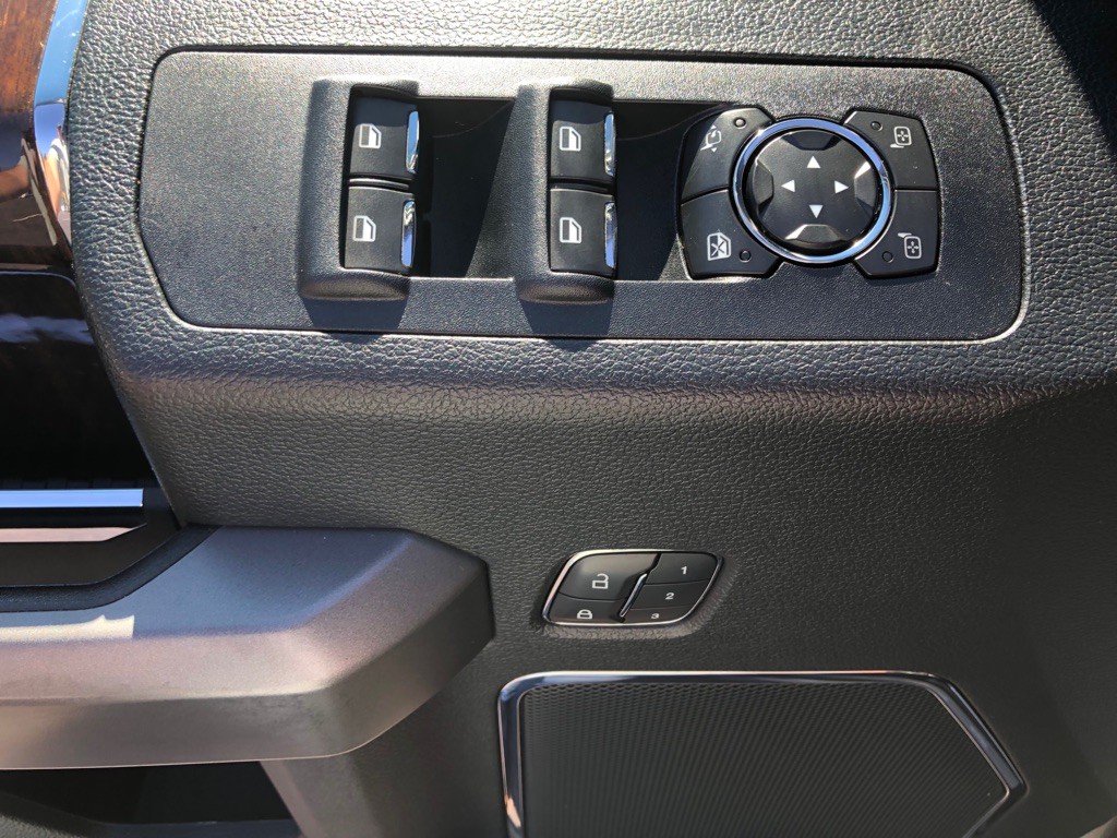 2015 Ford F-150 Image 21