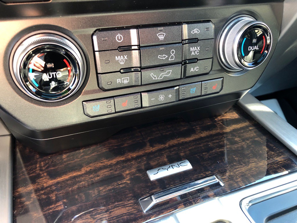 2015 Ford F-150 Image 34
