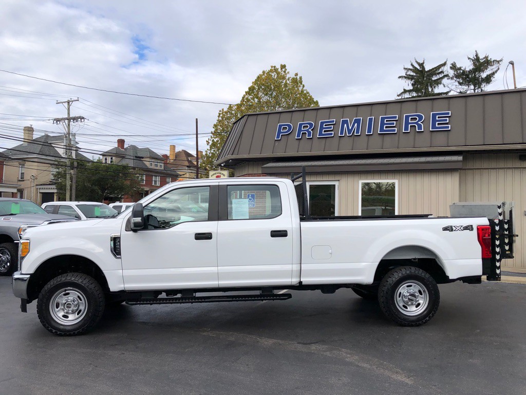 2017 Ford F-250 Image 2