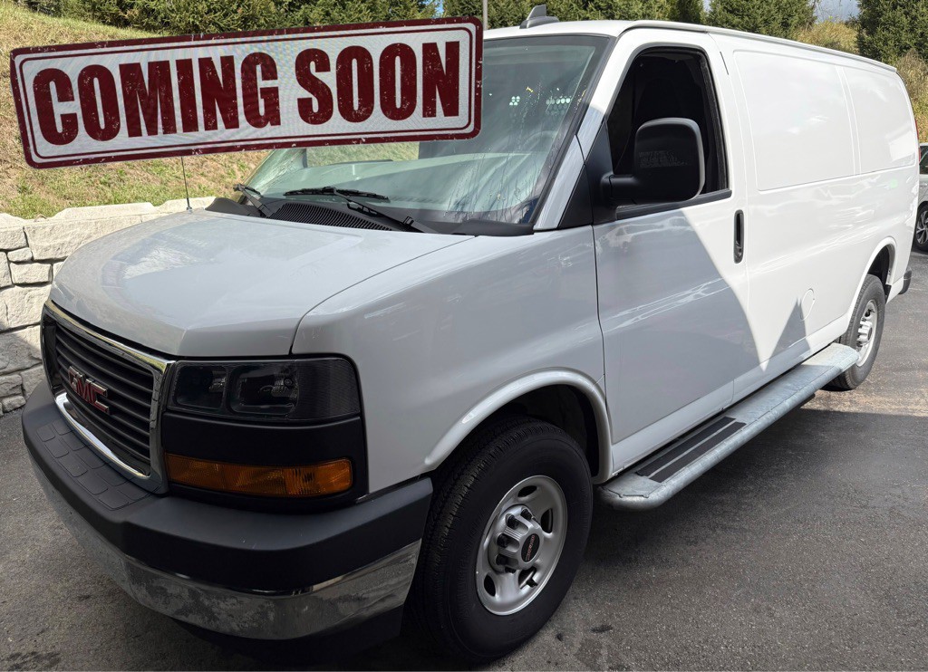 2023 GMC Savana Image 1