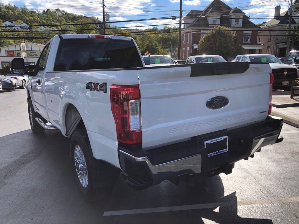 2017 Ford F-350 Image 3