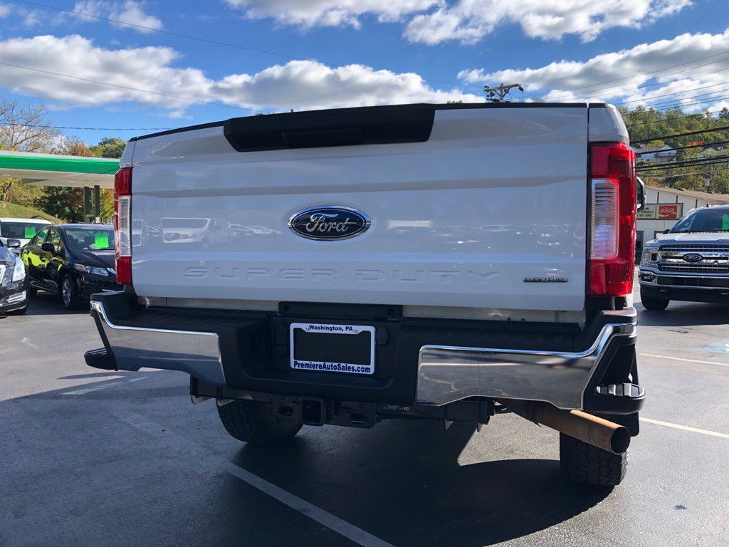 2017 Ford F-350 Image 4