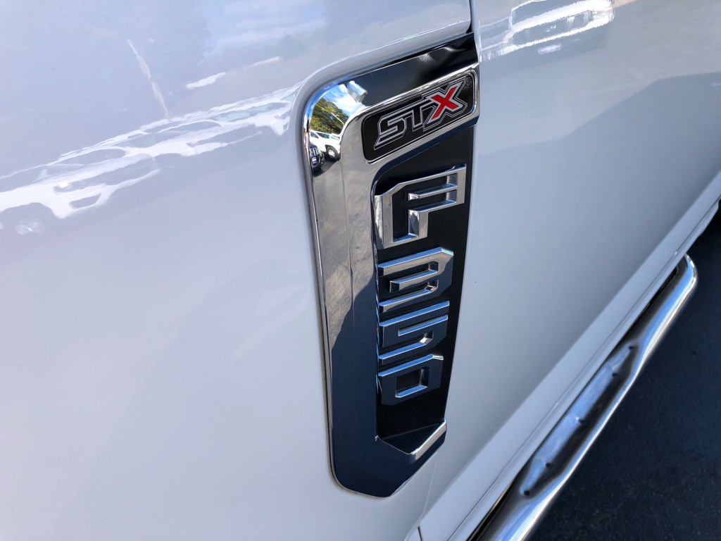 2017 Ford F-350 Image 18