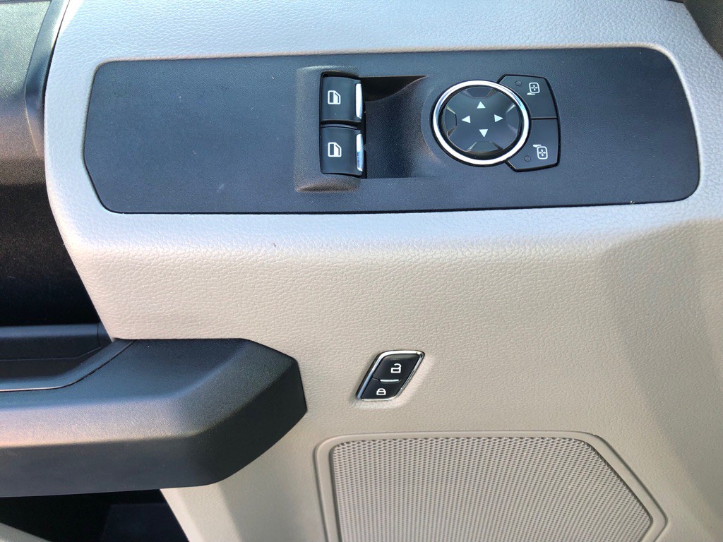 2017 Ford F-350 Image 19