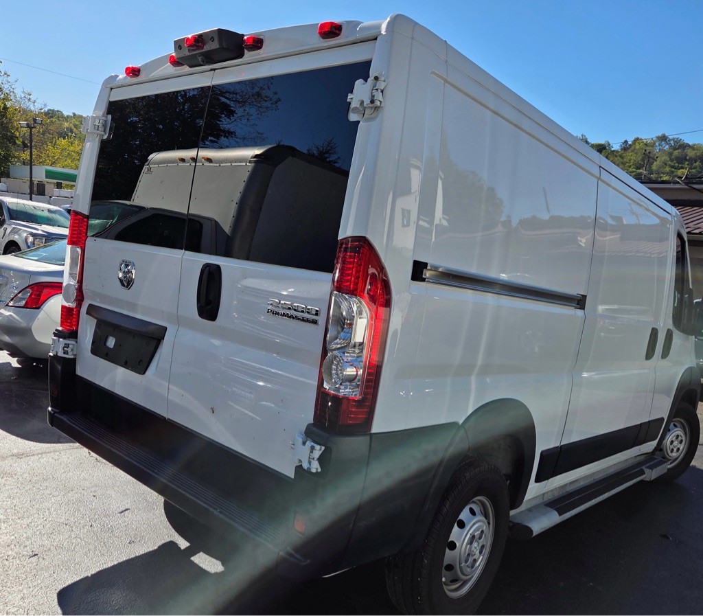 2023 RAM Promaster Image 2