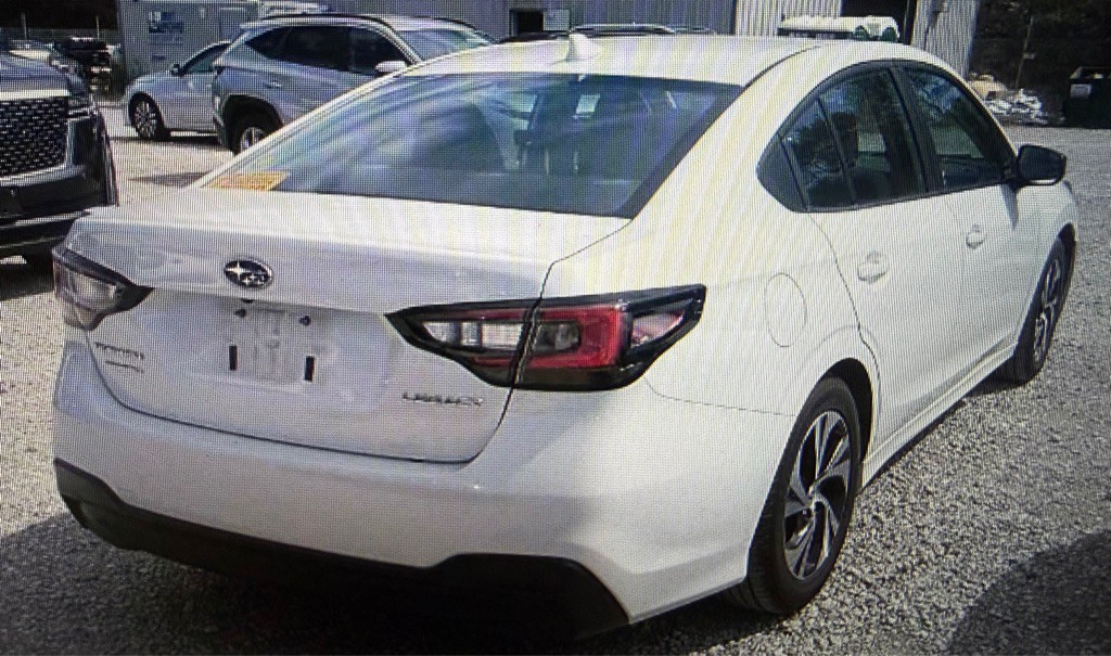 2023 Subaru Legacy Image 2
