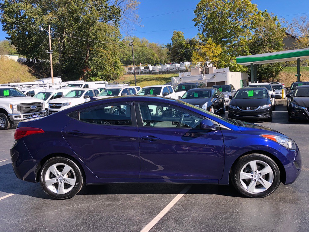 2011 Hyundai Elantra Image 6