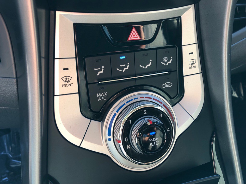 2011 Hyundai Elantra Image 26