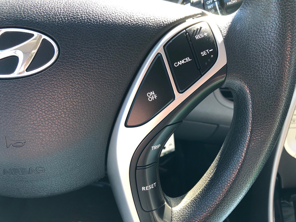2011 Hyundai Elantra Image 29