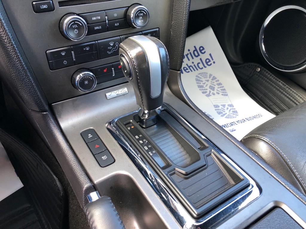 2014 Ford Mustang Image 24