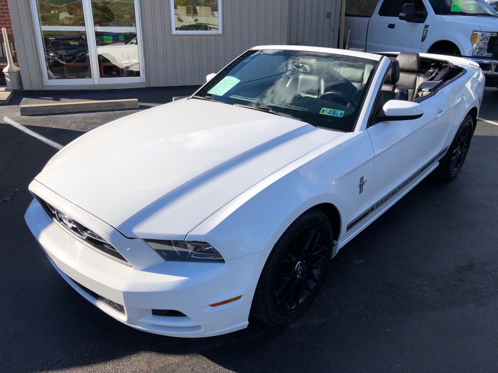 2014 Ford Mustang Image 37