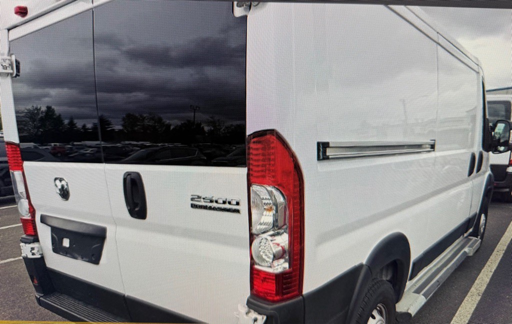 2023 RAM Promaster Image 2