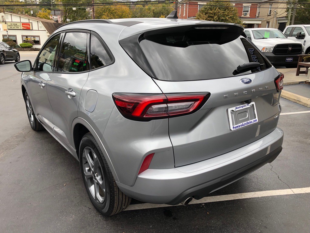2024 Ford Escape Image 3
