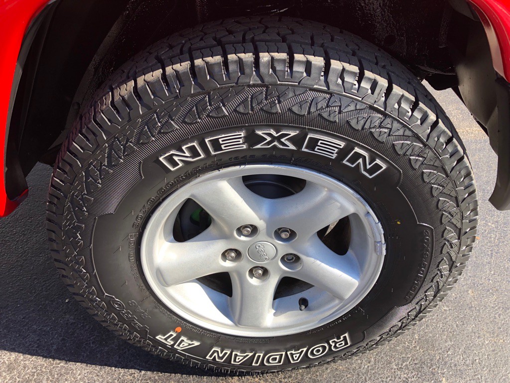 2000 Jeep Cherokee Image 13