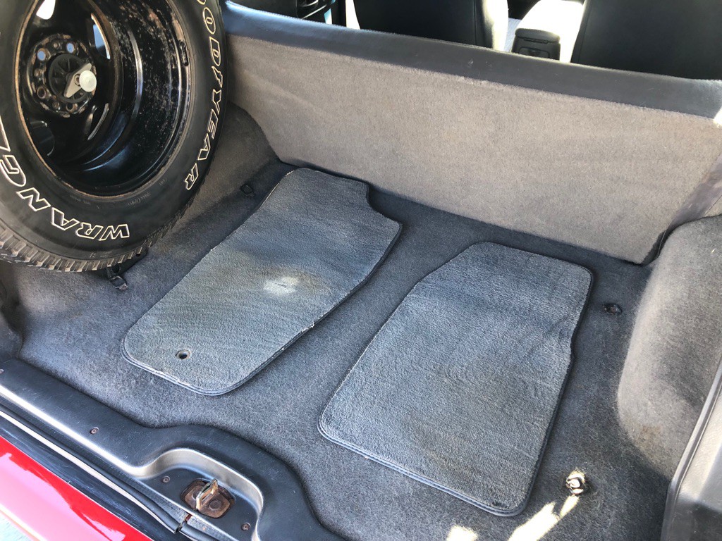 2000 Jeep Cherokee Image 29