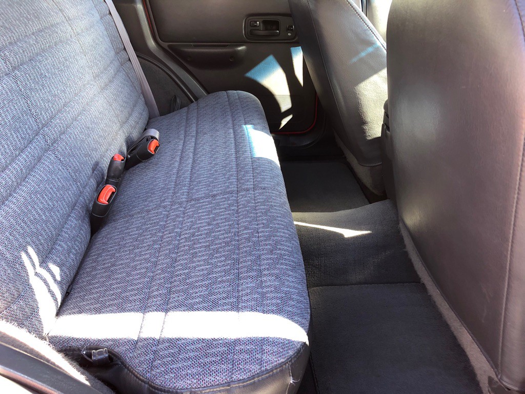 2000 Jeep Cherokee Image 30