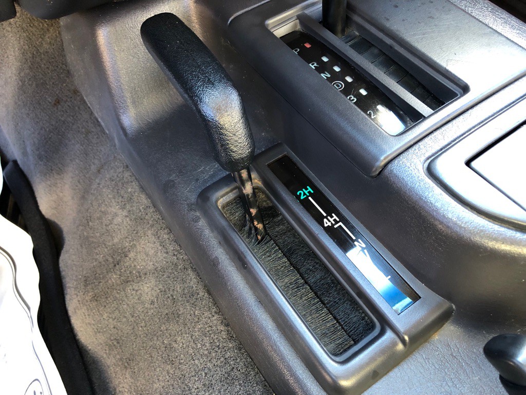 2000 Jeep Cherokee Image 34