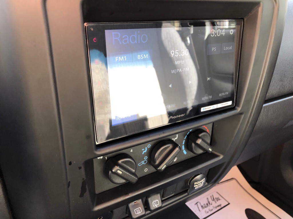 2000 Jeep Cherokee Image 36