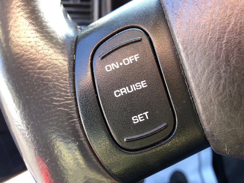 2000 Jeep Cherokee Image 40