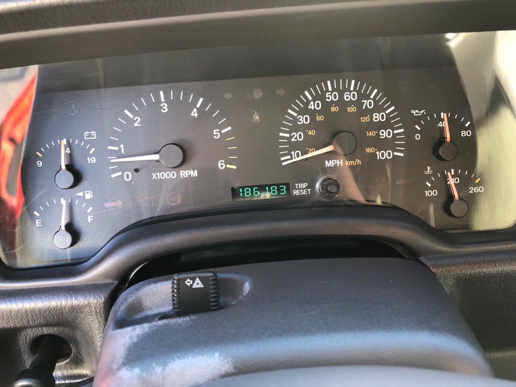 2000 Jeep Cherokee Image 41