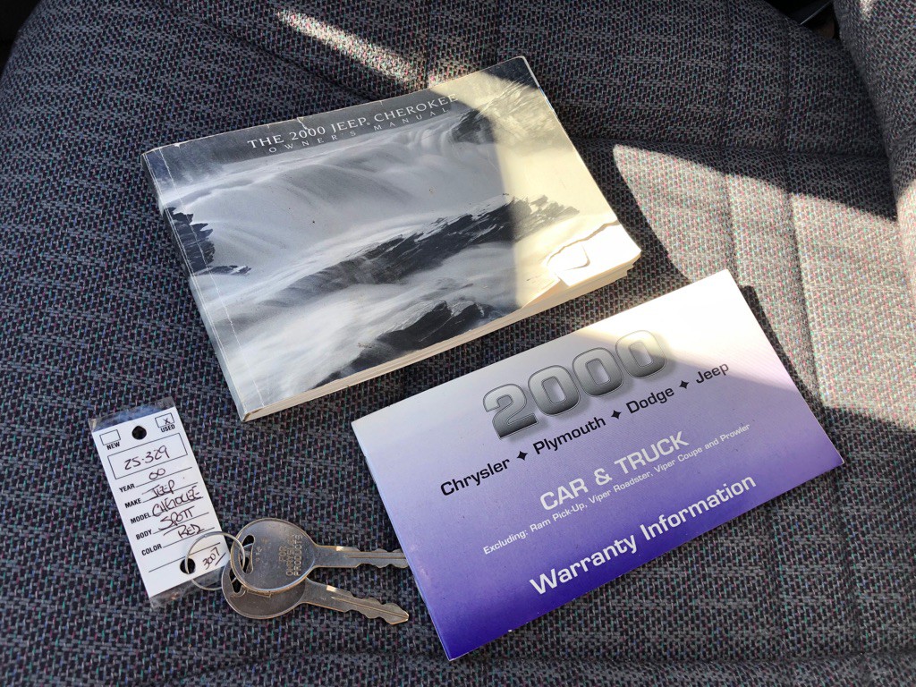 2000 Jeep Cherokee Image 42