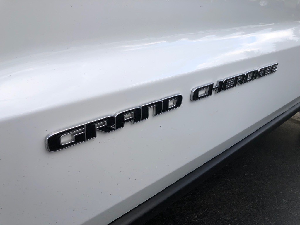 2021 Jeep Grand Cherokee Image 12