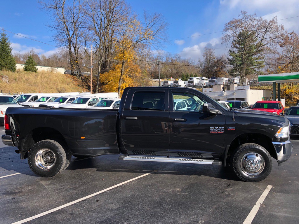 2018 RAM 3500 Image 6