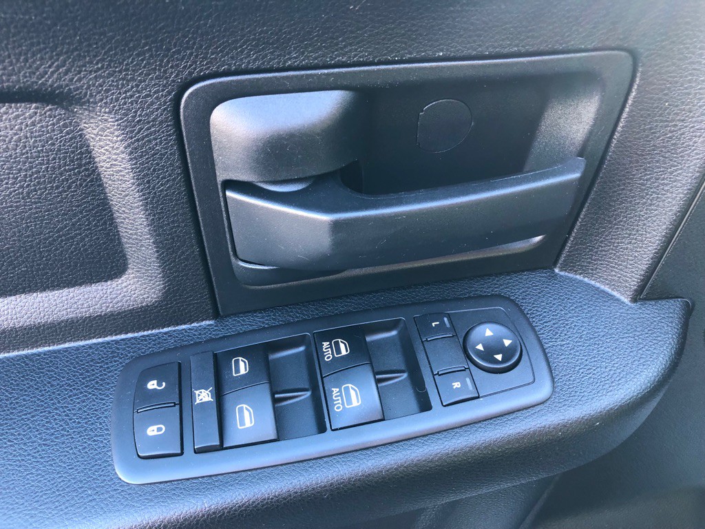 2018 RAM 3500 Image 19