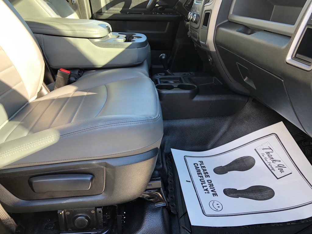 2018 RAM 3500 Image 24