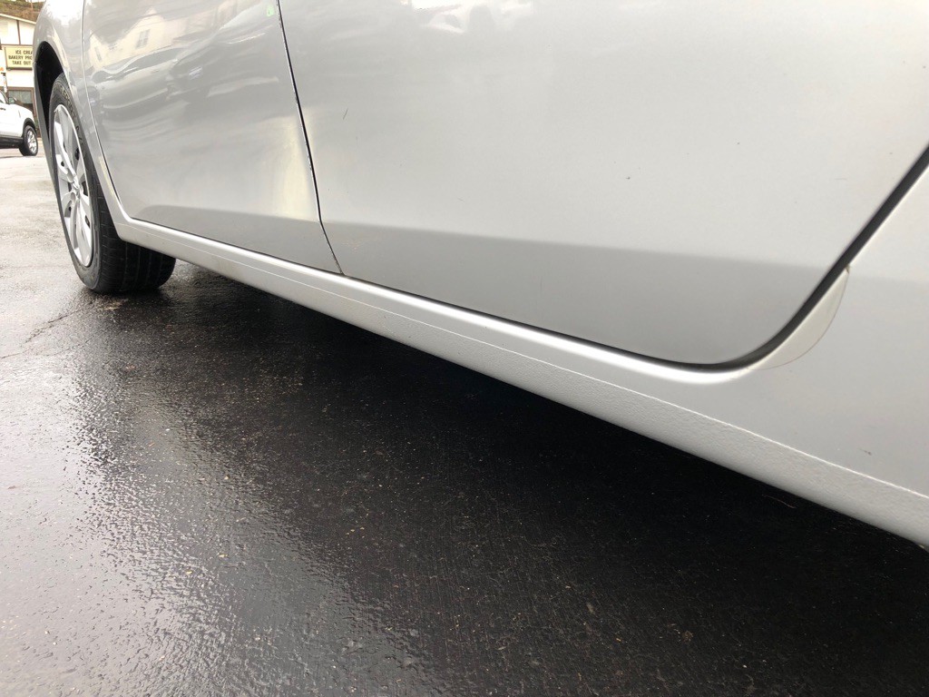 2019 Nissan Sentra Image 13