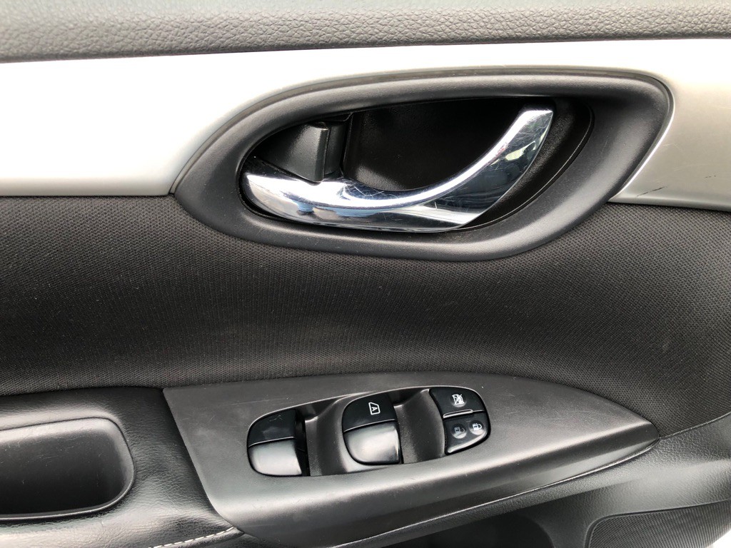 2019 Nissan Sentra Image 16