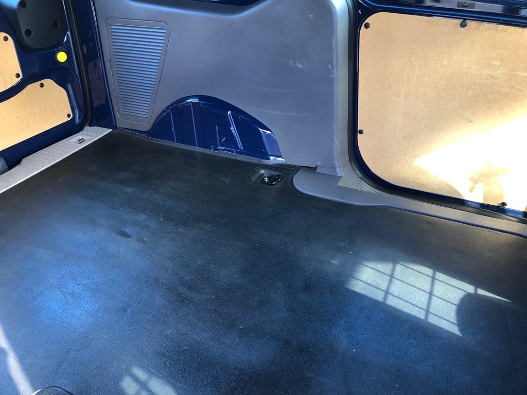 2020 Ford Transit Connect Image 24