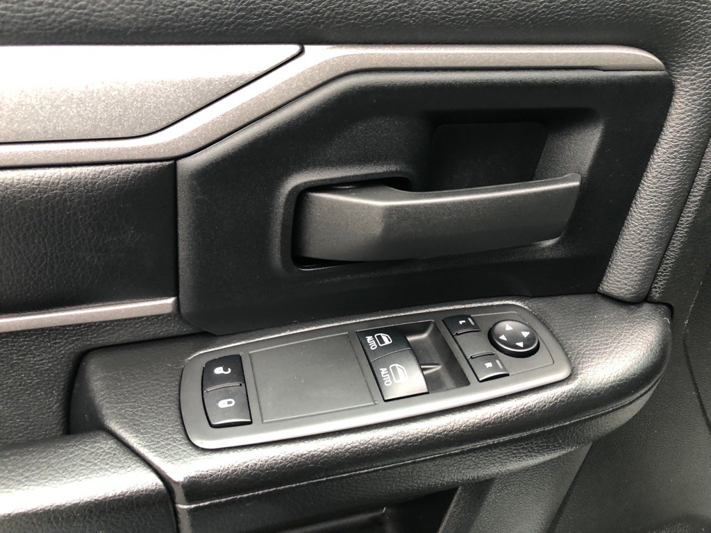 2022 RAM 3500 Image 20