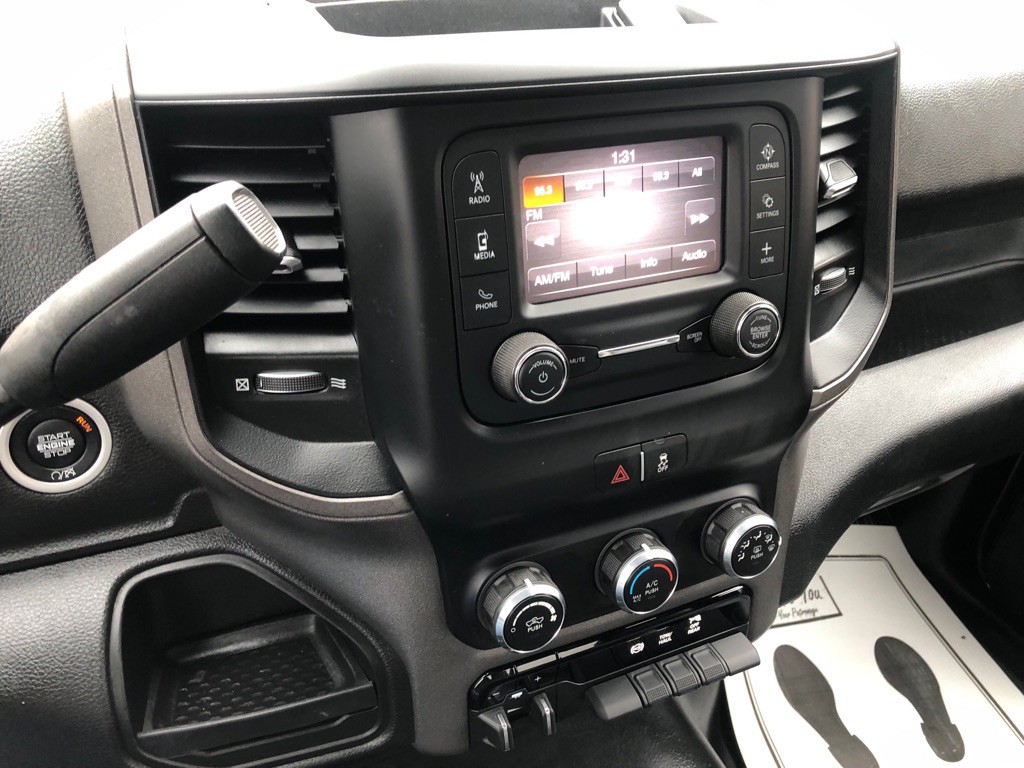 2022 RAM 3500 Image 27