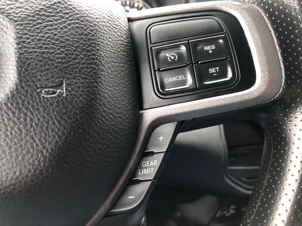 2022 RAM 3500 Image 32