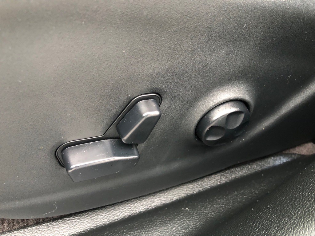 2019 Jeep Cherokee Image 18