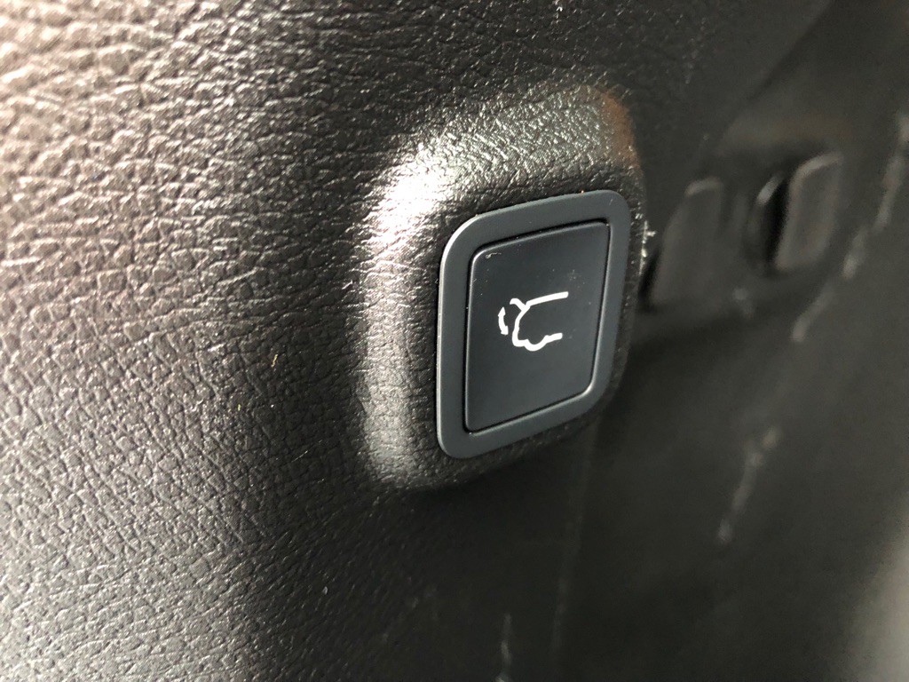 2019 Jeep Cherokee Image 22