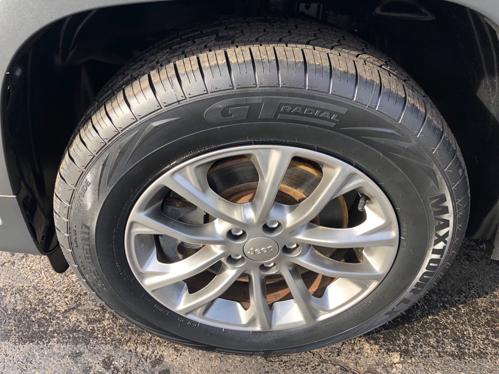 2019 Jeep Cherokee Image 10