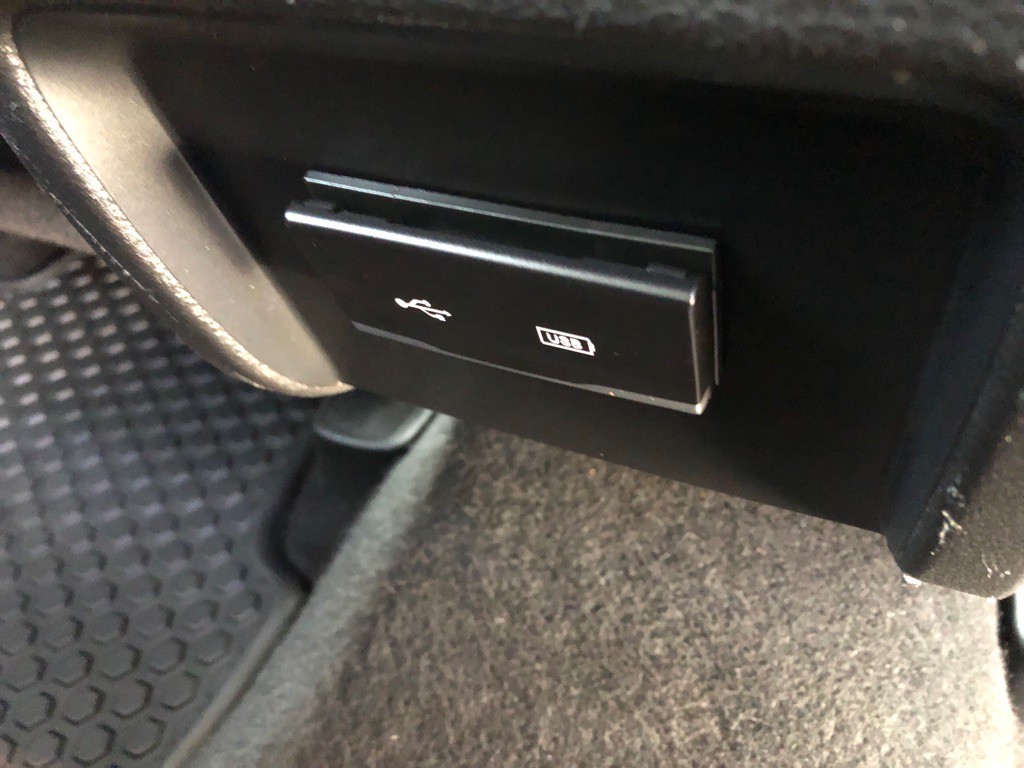 2019 Jeep Cherokee Image 24